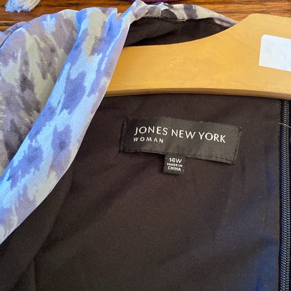 Jones New York Dress 14W - W21” L48” - Picture 11 of 12